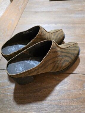 OTBT Split Zebra Print Leather Suede Mules Clogs Platform Block Heel, Size 8M